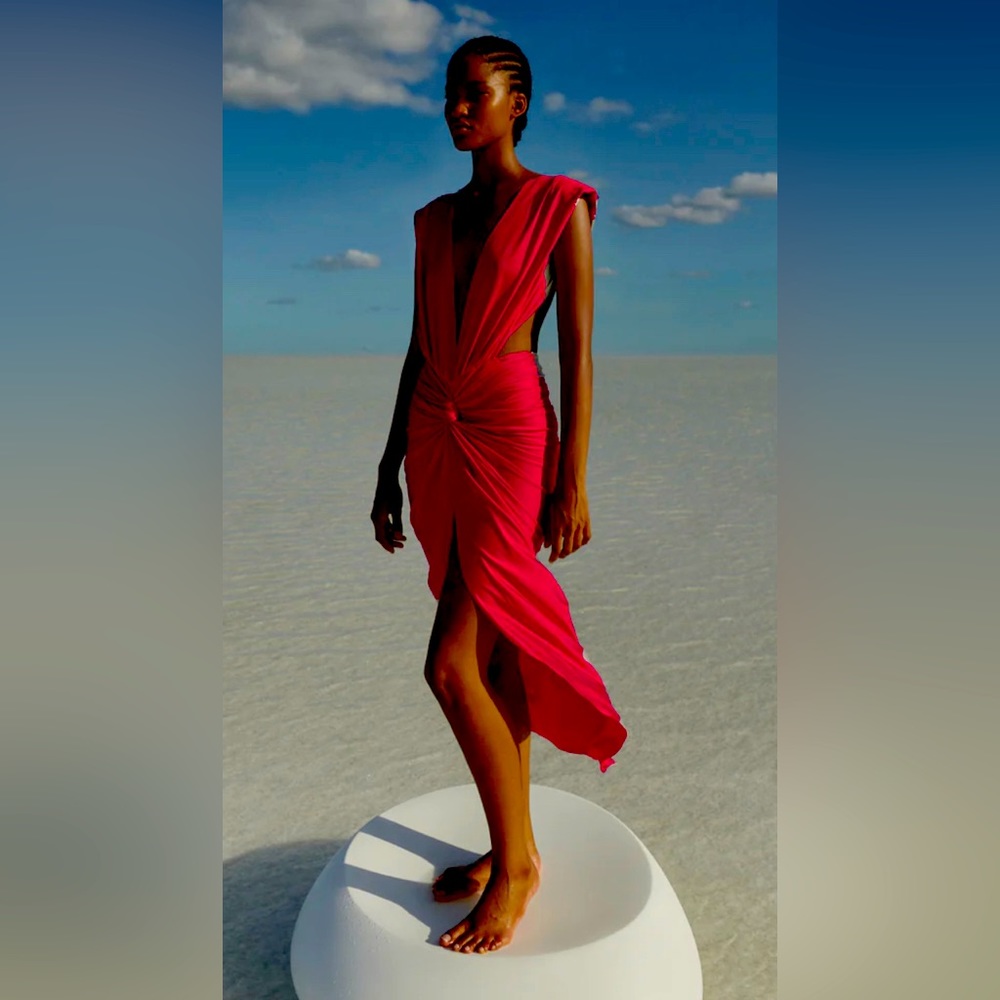 Baobab Mia dress in red. Size M .